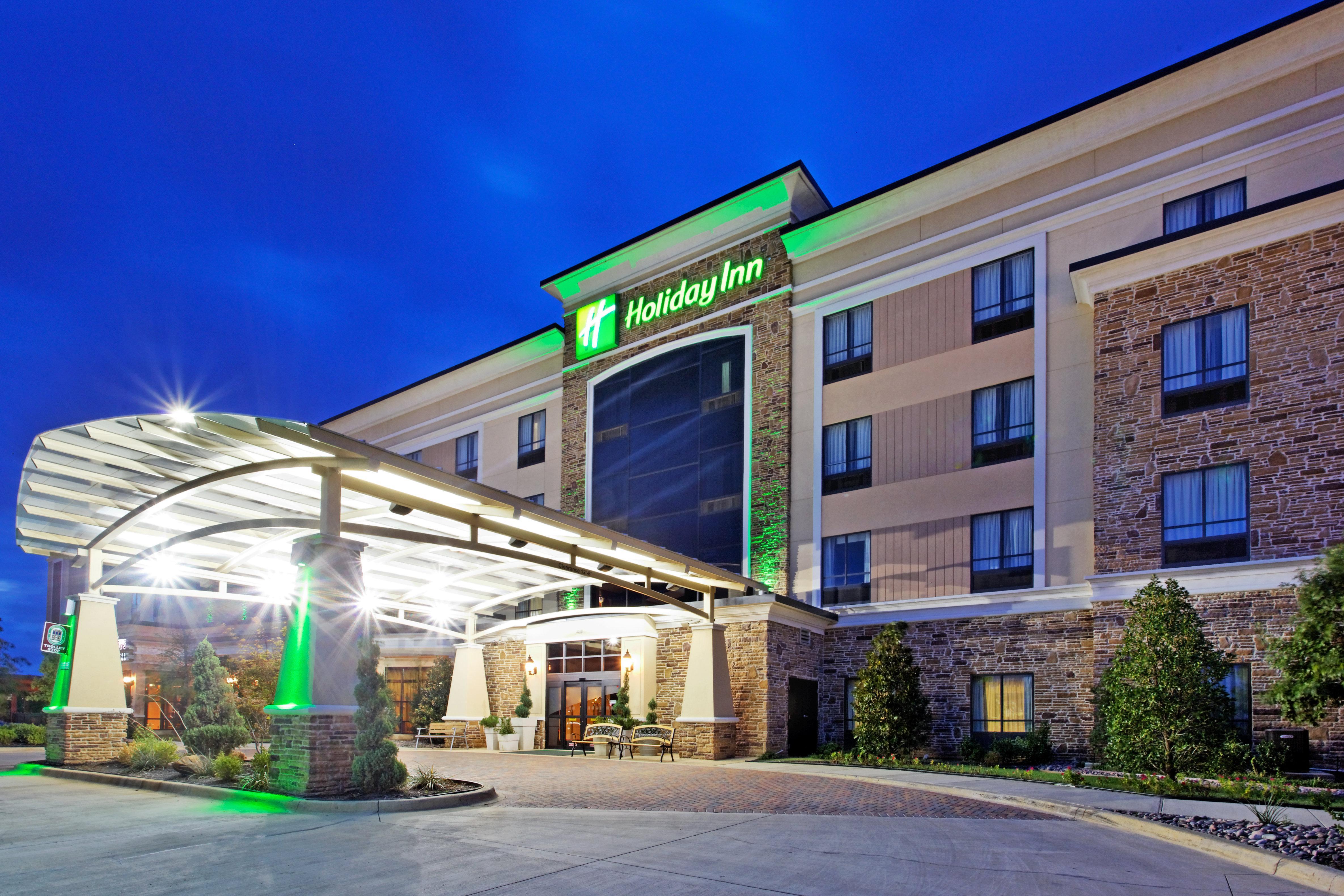 Holiday Inn Arlington Northeast By Ihg Exterior photo